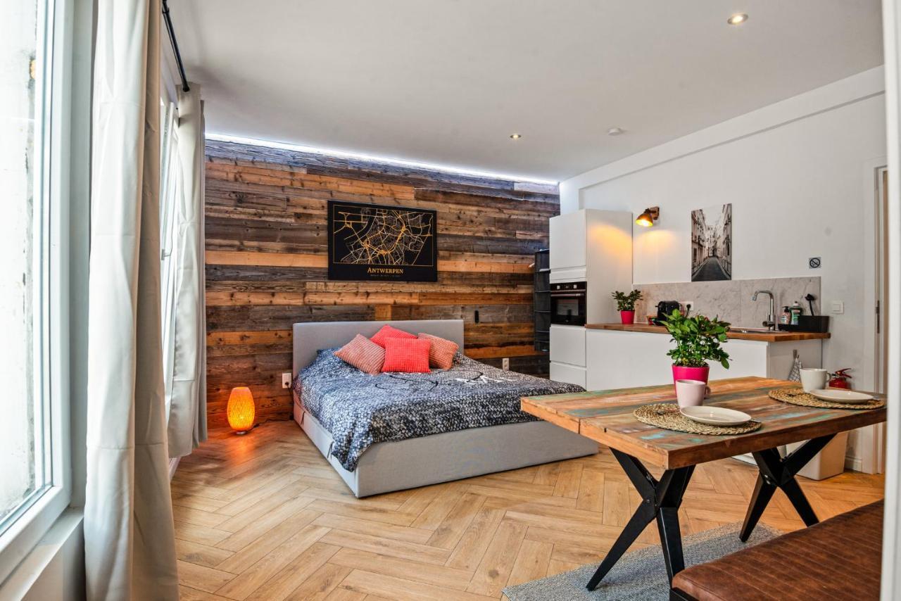 Suite City Center In Quiet Street & Airco Антверпен Экстерьер фото